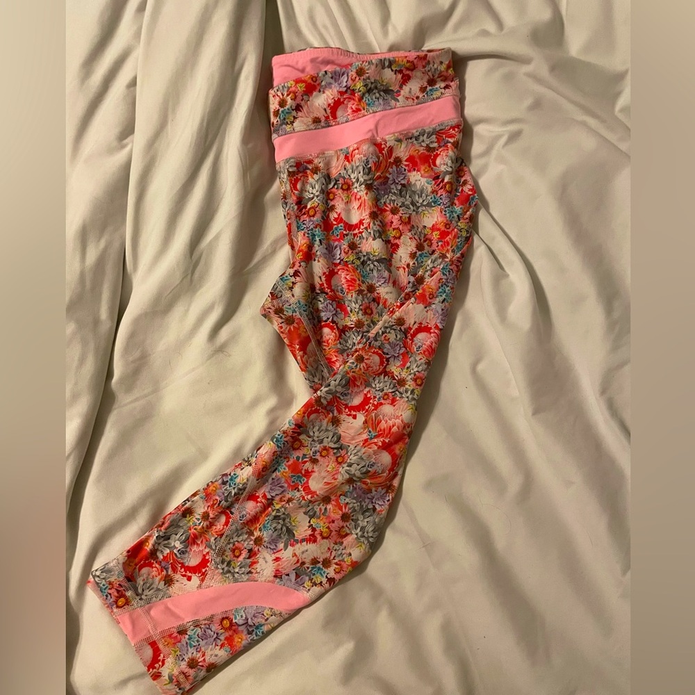 LuluLemon cropped Leggings